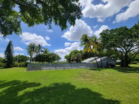 940 Rainberry Lake Drive Delray Beach FL 33445