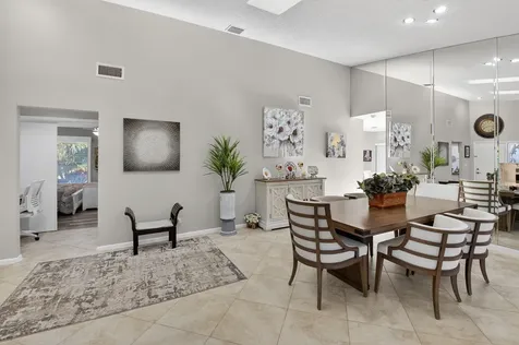 5743 Lakeview Mews Circle Boynton Beach FL 33437