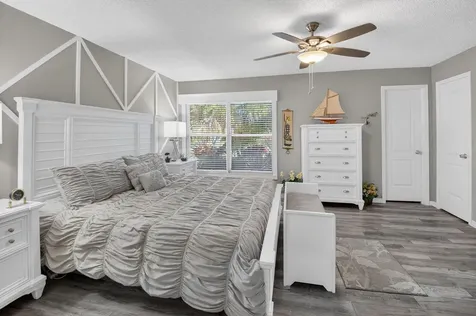 5743 Lakeview Mews Circle Boynton Beach FL 33437