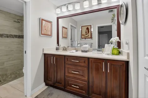5743 Lakeview Mews Circle Boynton Beach FL 33437