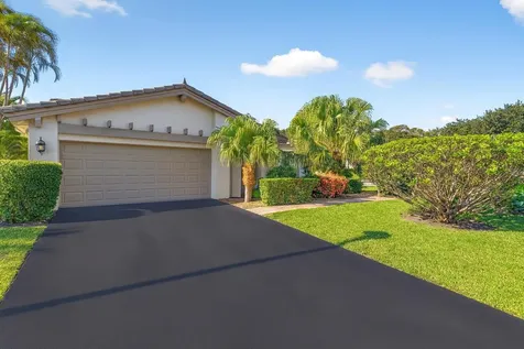 5743 Lakeview Mews Circle Boynton Beach FL 33437