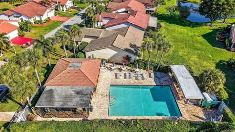 5743 Lakeview Mews Circle Boynton Beach FL 33437