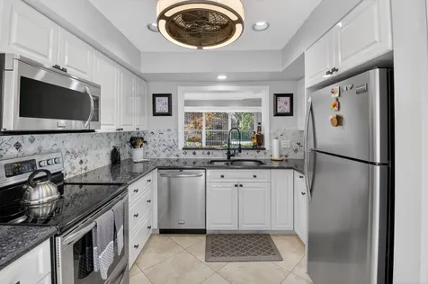 5743 Lakeview Mews Circle Boynton Beach FL 33437