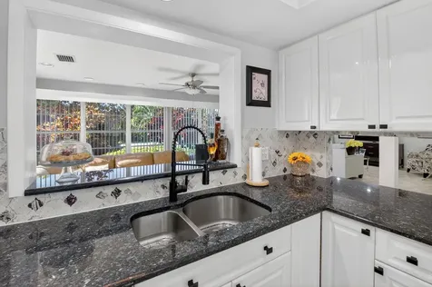 5743 Lakeview Mews Circle Boynton Beach FL 33437