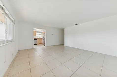 1000 NE 9th Avenue Delray Beach FL 33483
