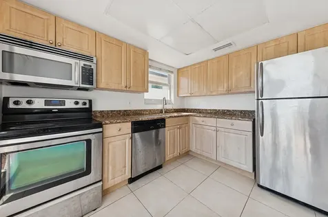 1000 NE 9th Avenue Delray Beach FL 33483