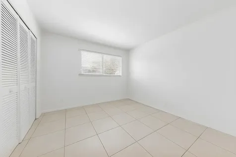 1000 NE 9th Avenue Delray Beach FL 33483