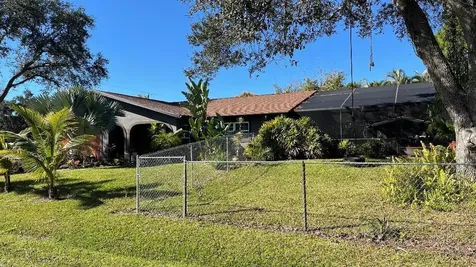 798 Nw Selvitz Road Port Saint Lucie FL 34983