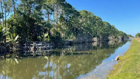 798 Nw Selvitz Road Port Saint Lucie FL 34983