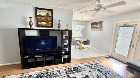 81 Markham E Deerfield Beach FL 33442