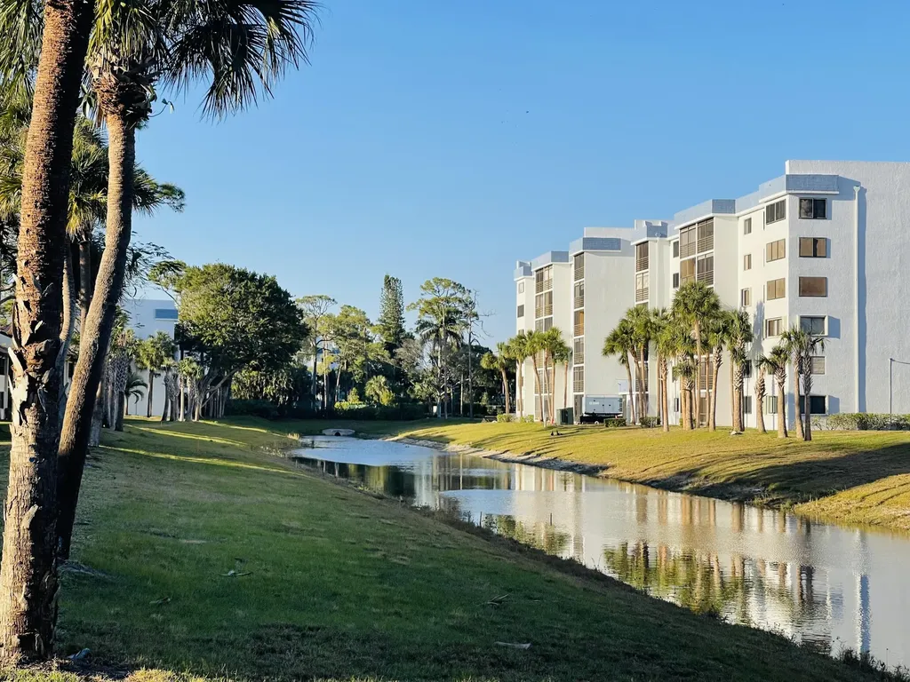 7770 Tahiti Lane Lake Worth FL 33467