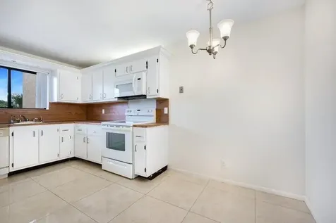 7770 Tahiti Lane Lake Worth FL 33467