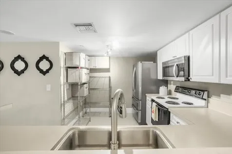 520 SE 5th Avenue Fort Lauderdale FL 33301