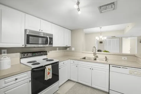 520 SE 5th Avenue Fort Lauderdale FL 33301