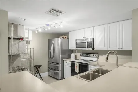 520 SE 5th Avenue Fort Lauderdale FL 33301
