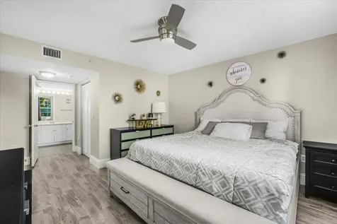 520 SE 5th Avenue Fort Lauderdale FL 33301