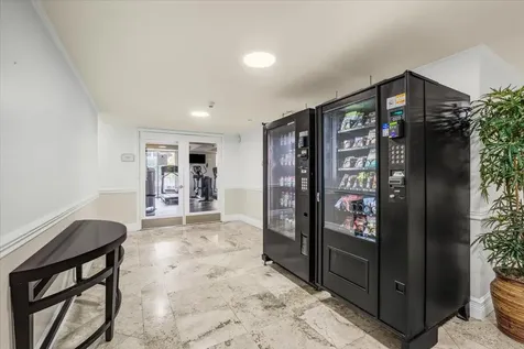 520 SE 5th Avenue Fort Lauderdale FL 33301