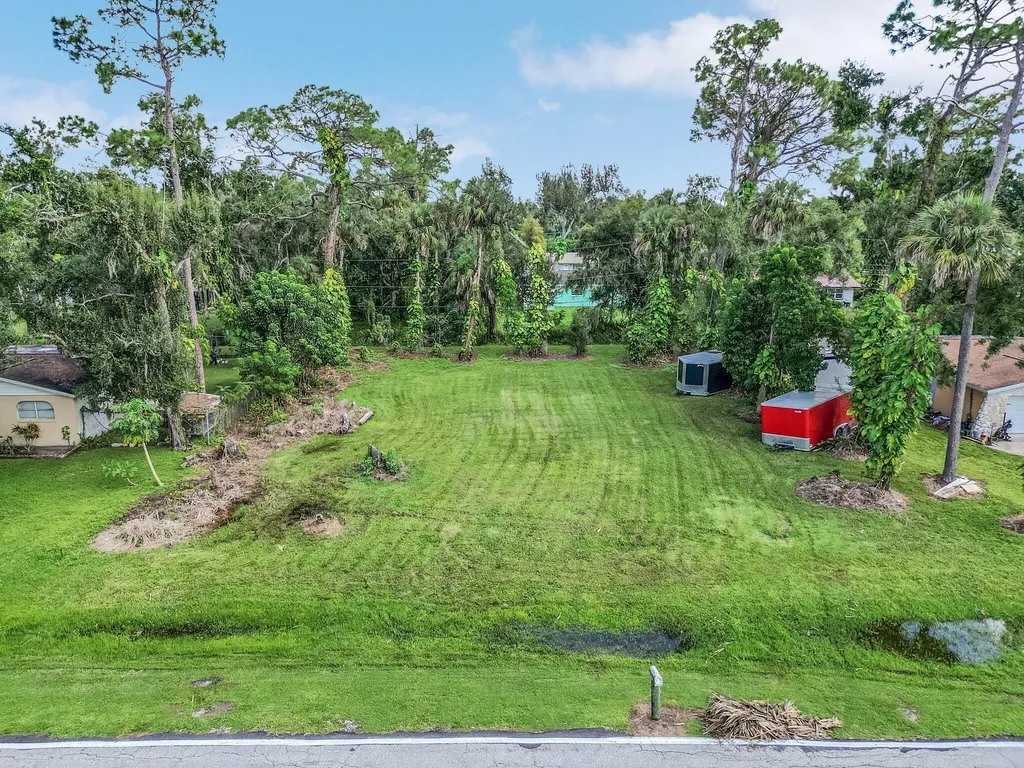 2314 Davis Boulevard Fort Myers FL 33905