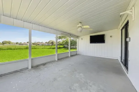 2009 Se Hideaway Circle Port Saint Lucie FL 34952