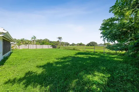 2009 Se Hideaway Circle Port Saint Lucie FL 34952