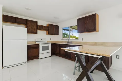 2009 Se Hideaway Circle Port Saint Lucie FL 34952