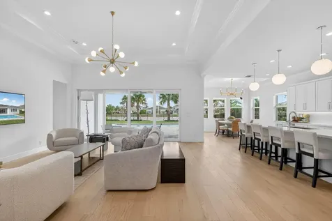 9249 Crestview Circle Palm Beach Gardens FL 33412