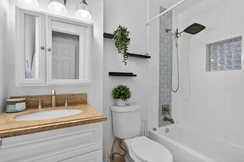 2814 Sw Natura Boulevard Deerfield Beach FL 33441