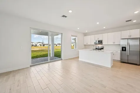 11277 Nw Blockbird Drive Port Saint Lucie FL 34987