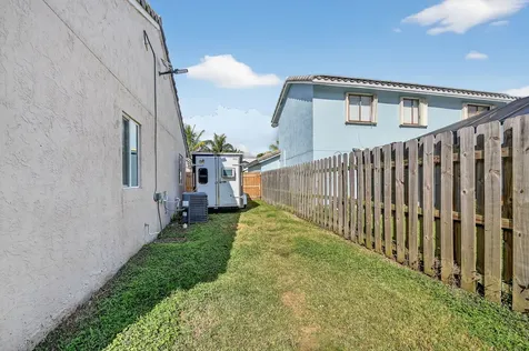 6024 Strawberry Lakes Circle Lake Worth FL 33463