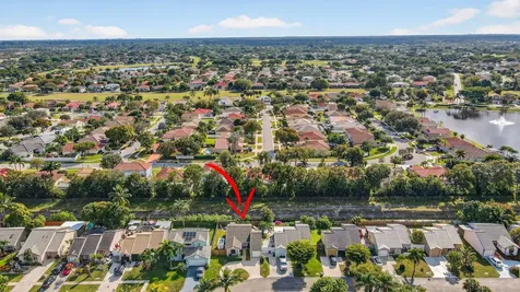 6024 Strawberry Lakes Circle Lake Worth FL 33463