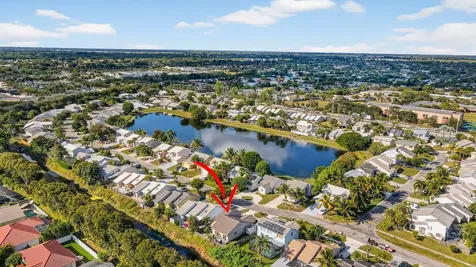 6024 Strawberry Lakes Circle Lake Worth FL 33463