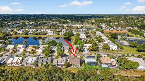 6024 Strawberry Lakes Circle Lake Worth FL 33463