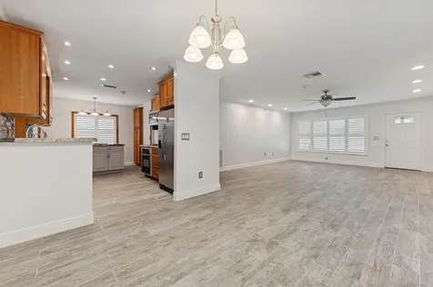 9220 Sw 2nd Street Boca Raton FL 33428