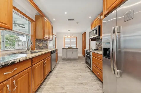 9220 Sw 2nd Street Boca Raton FL 33428