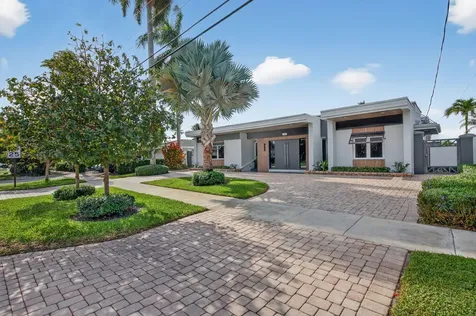 1141 Se 9th Avenue Pompano Beach FL 33060