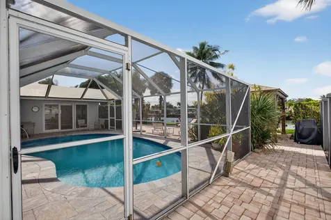 1141 Se 9th Avenue Pompano Beach FL 33060