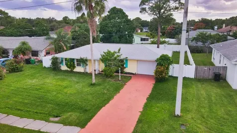 772 Se Thornhill Drive Port Saint Lucie FL 34983