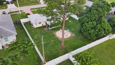 772 Se Thornhill Drive Port Saint Lucie FL 34983