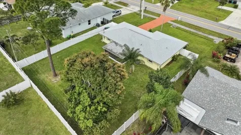 772 Se Thornhill Drive Port Saint Lucie FL 34983