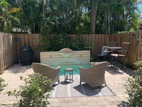4216 Seagrape Drive Lauderdale By The Sea FL 33308