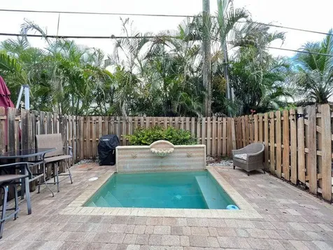 4216 Seagrape Drive Lauderdale By The Sea FL 33308