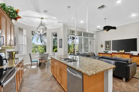 9842 Via Elegante Wellington FL 33411