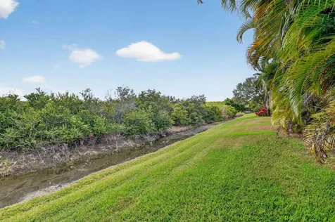 9842 Via Elegante Wellington FL 33411