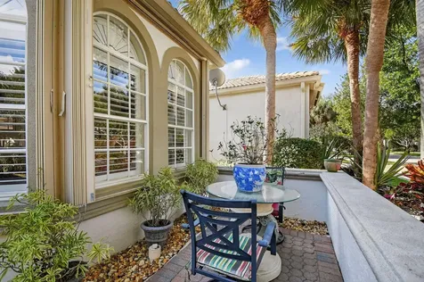 9842 Via Elegante Wellington FL 33411