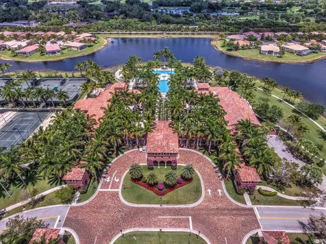 9842 Via Elegante Wellington FL 33411