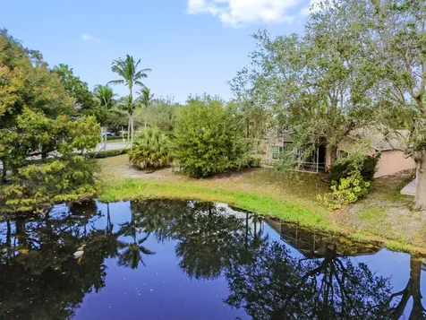 1718 Sawgrass Circle Greenacres FL 33413