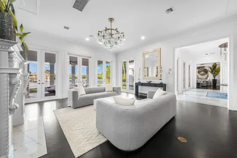 485 NE Spanish Trail Boca Raton FL 33432