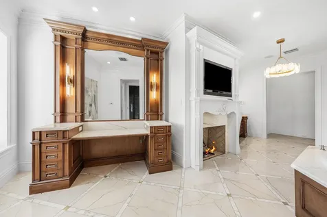485 NE Spanish Trail Boca Raton FL 33432