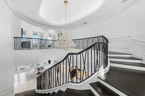 485 NE Spanish Trail Boca Raton FL 33432