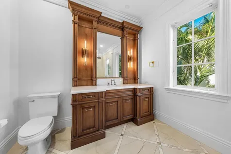 485 NE Spanish Trail Boca Raton FL 33432